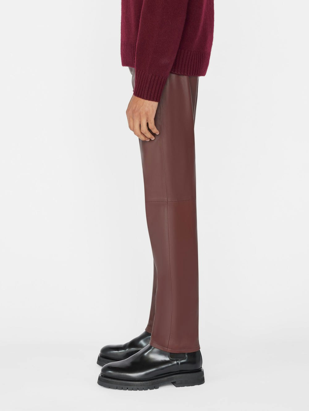 pants side view alt:fit1